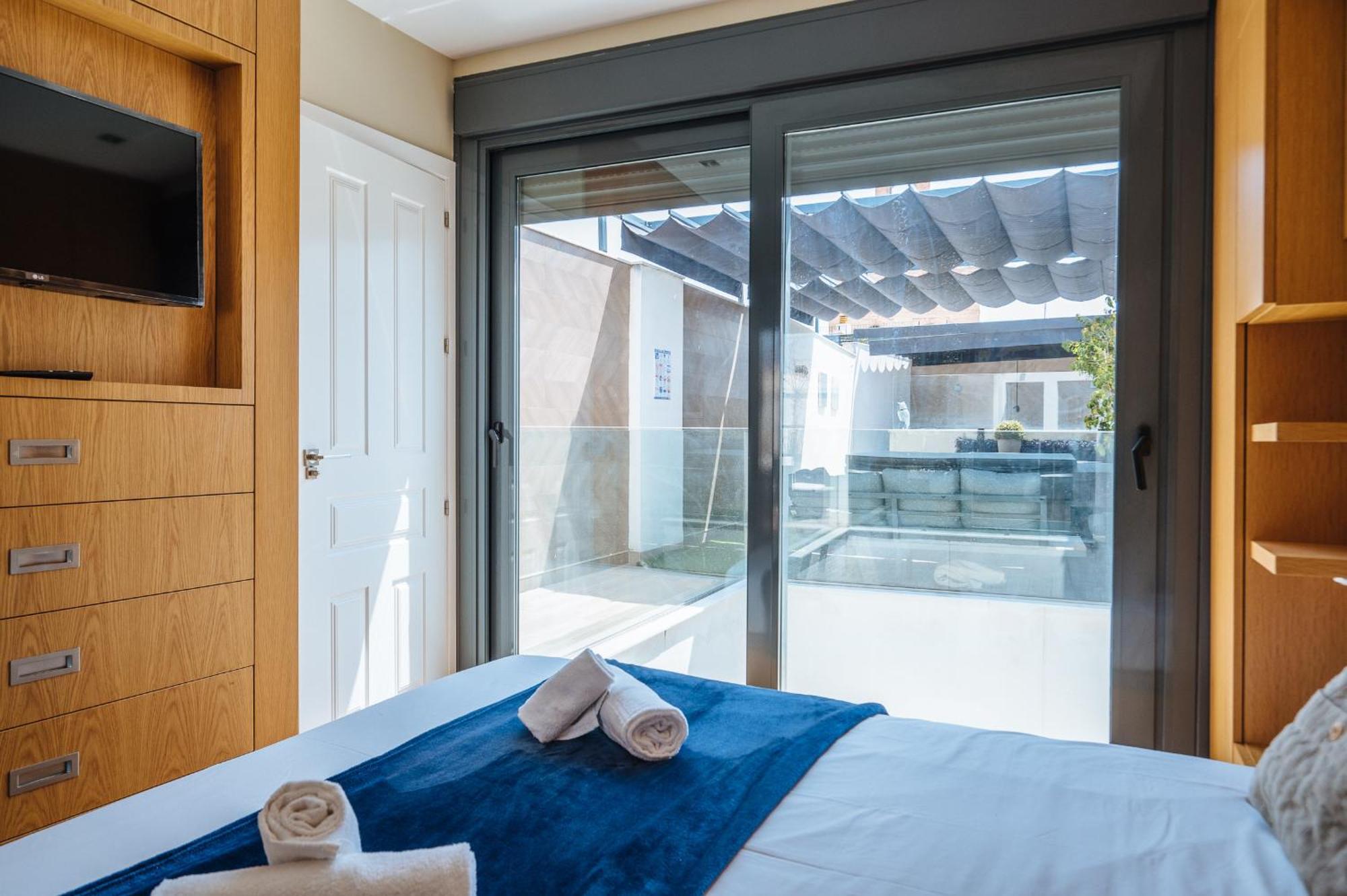 Elegant Duplex 3 Master Bedrooms And Private Sevilla Exterior foto